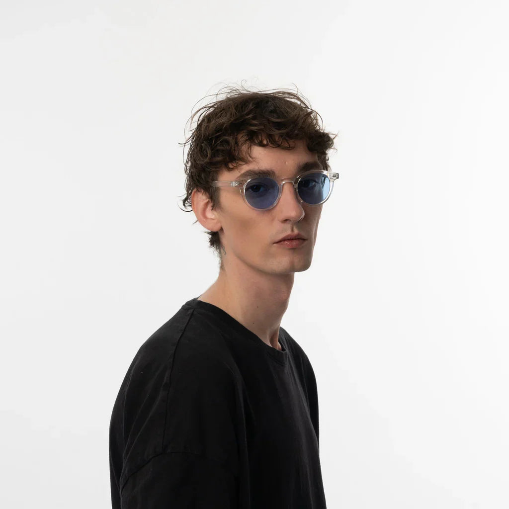 ASTORÉ | Bold Minimalism, Effortless Luxury