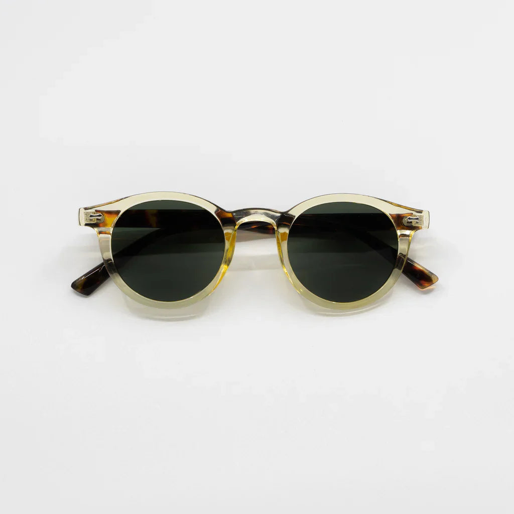 ASTORÉ | Bold Minimalism, Effortless Luxury